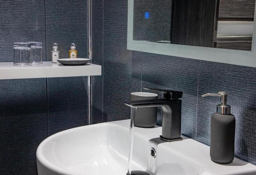 수피리어 룸, The Galley Of Lorne Inn