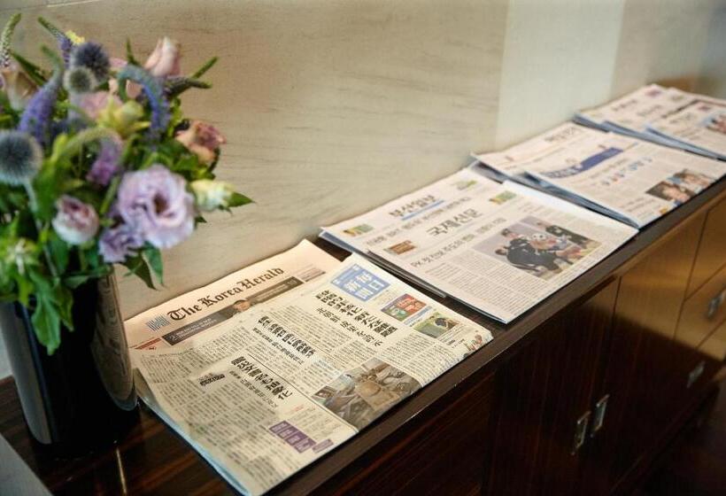 اتاق کلاب, Lotte Hotel Busan