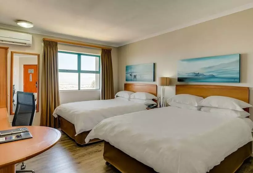 ２ダブルベッドのスタンダードルーム, Protea Hotel By Marriott Cape Town Tyger Valley