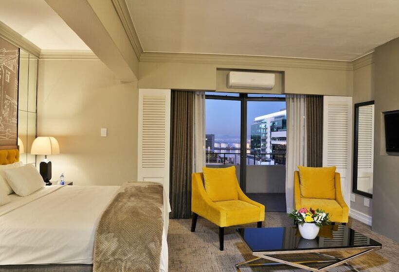 סוויטה, The Capetonian   Halal