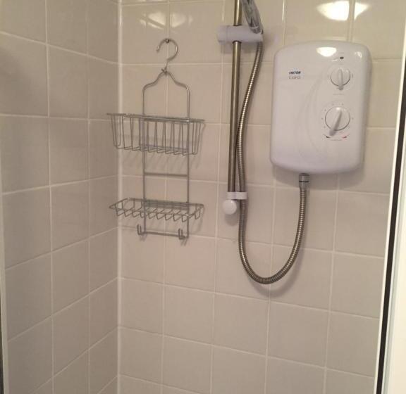 家庭间, Inglewood Guest House