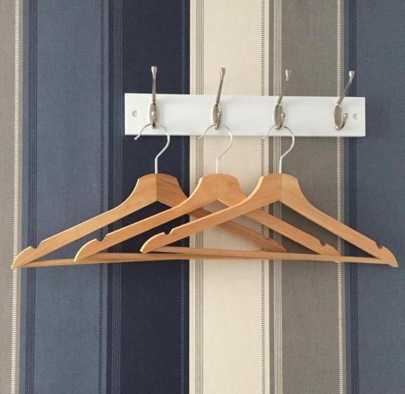 标准单人间, Inglewood Guest House