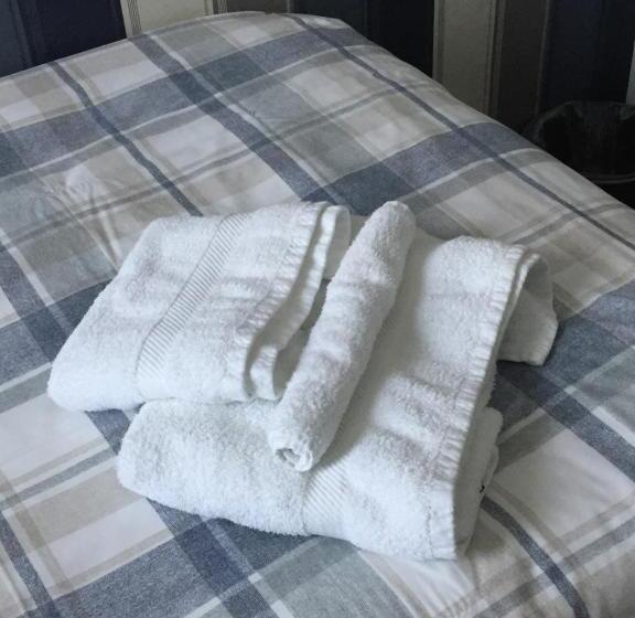 标准单人间, Inglewood Guest House