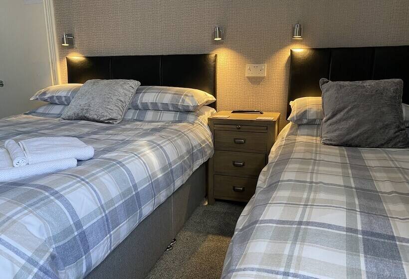 家庭间, Inglewood Guest House