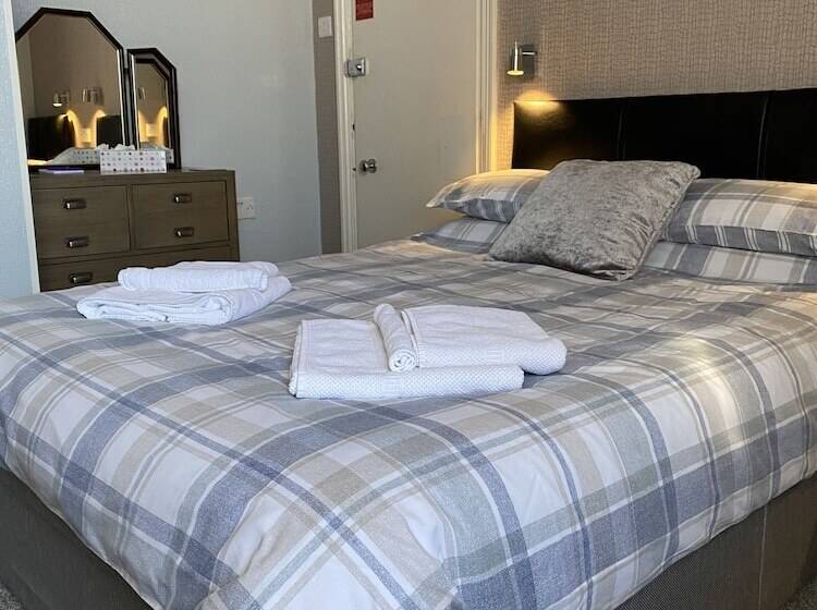 家庭间, Inglewood Guest House