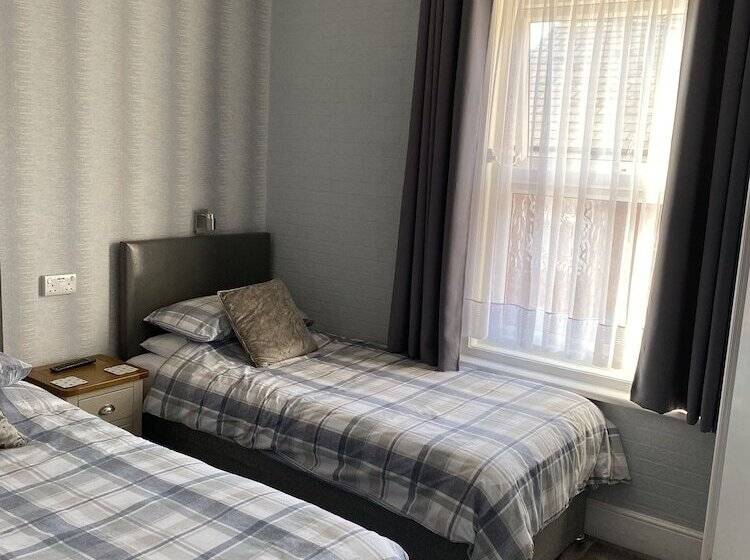 标准间, Inglewood Guest House