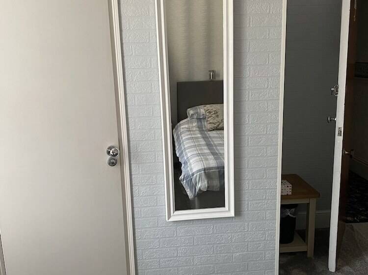 标准间, Inglewood Guest House