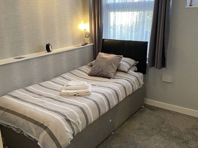 标准单人间, Inglewood Guest House