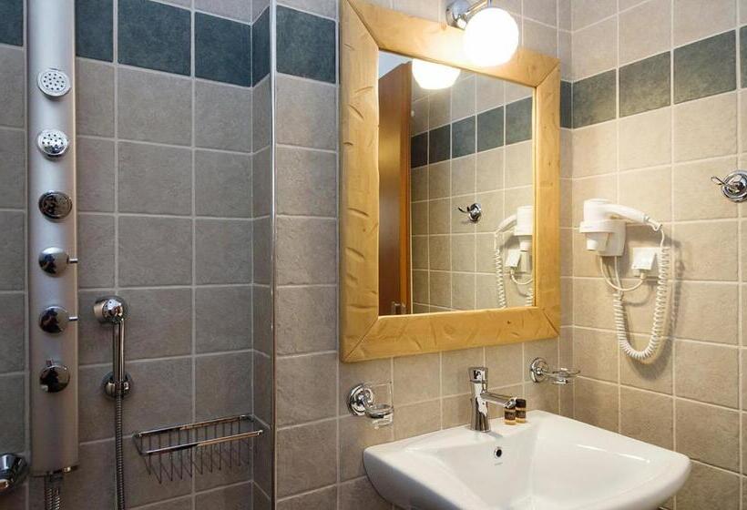 דירת חדר, Alpine Aria