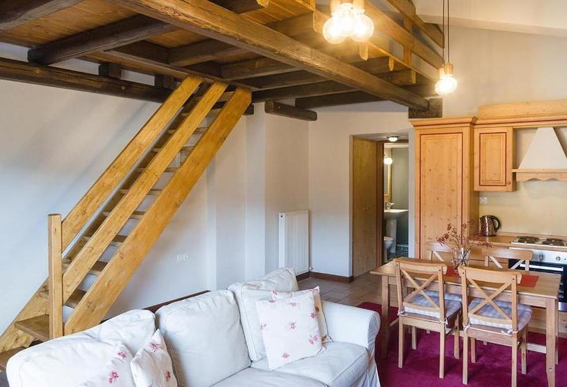 דירת חדר סופריור, Alpine Aria