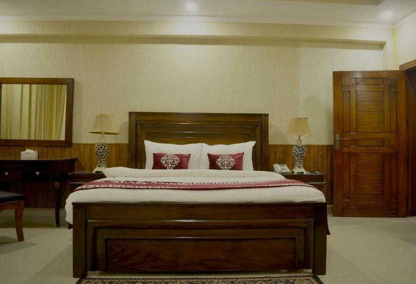 سوییت اجرایی, Holiday Grand Resort Bhurban