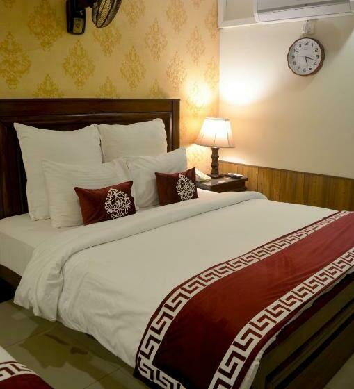 اتاق خانوادگی, Holiday Grand Resort Bhurban