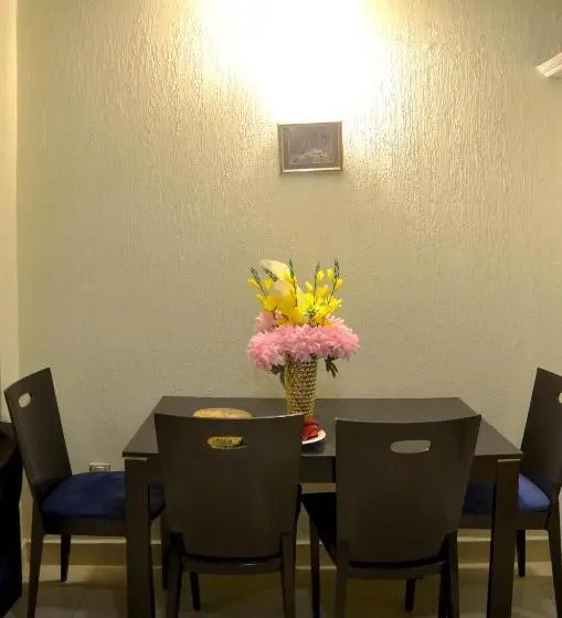 سوییت جونیور با بالکن, Holiday Grand Resort Bhurban