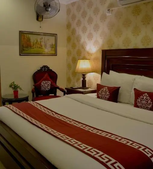 اتاق استاندارد, Holiday Grand Resort Bhurban