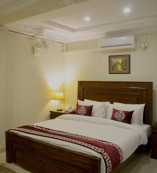 اتاق استاندارد, Holiday Grand Resort Bhurban