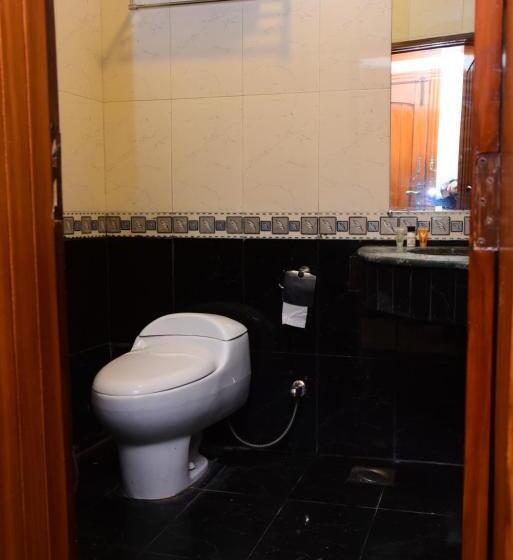 اتاق استاندارد, Holiday Grand Resort Bhurban