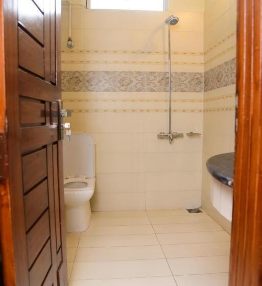 اتاق استاندارد با تخت بزرگ, Holiday Grand Resort Bhurban