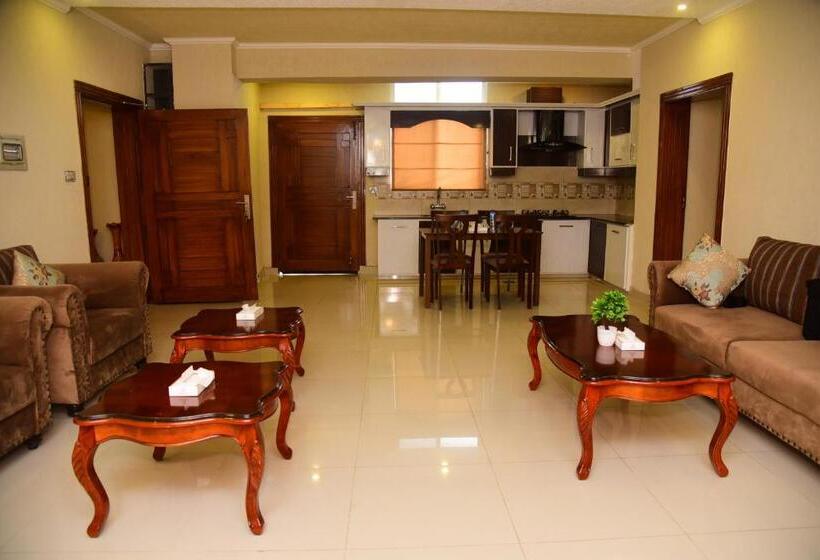 سوییت اجرایی, Holiday Grand Resort Bhurban