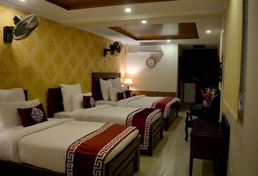 اتاق خانوادگی, Holiday Grand Resort Bhurban