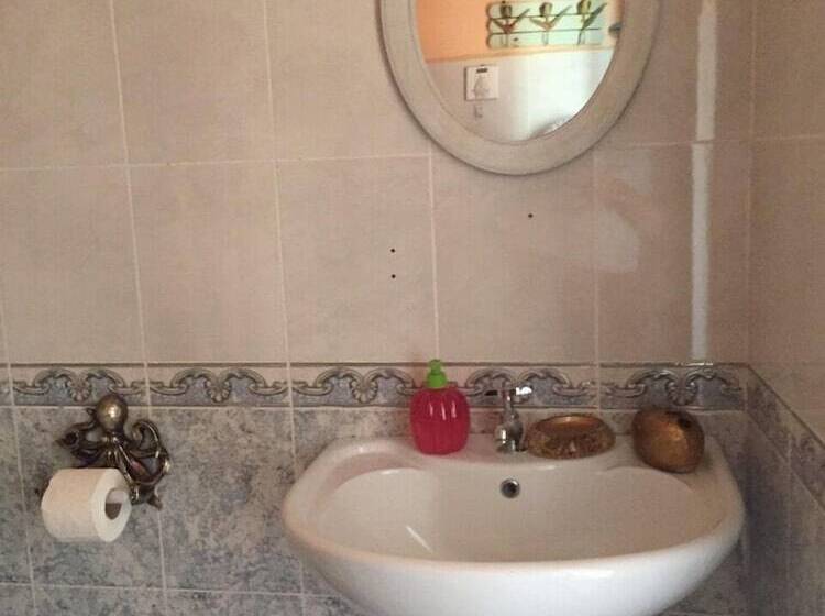 اتاق خانوادگی, Villa Gardenia Ureki