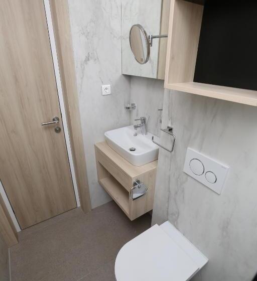 Апартаменты 1 Спальня, Magic Stone Apartments