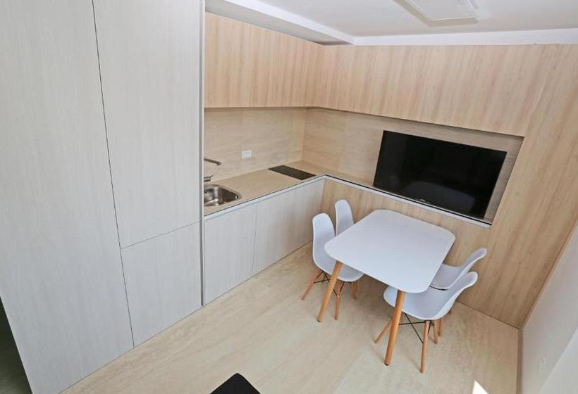 Апартаменты 1 Спальня, Magic Stone Apartments