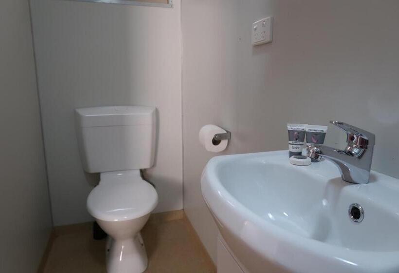 اتاق استاندارد یک نفره, Mud Crab Motel