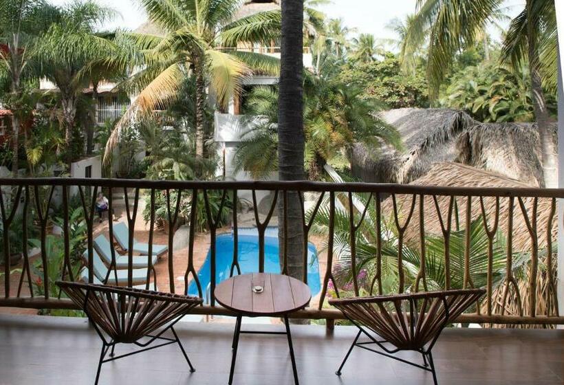 جناح مزوَّد بشرفة, Pal.mar Hotel Tropical