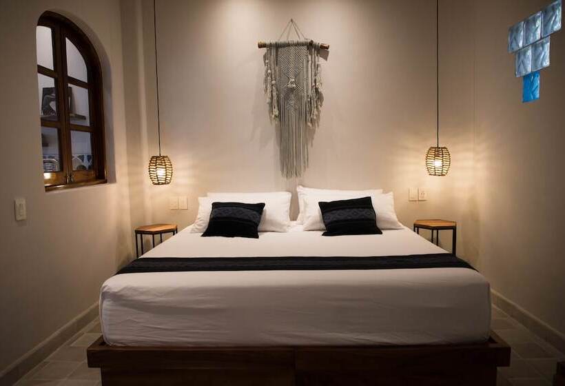 جناح, Pal.mar Hotel Tropical