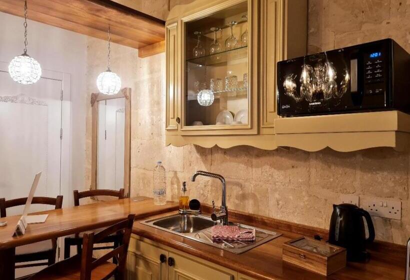 Family Room, Casa Asti