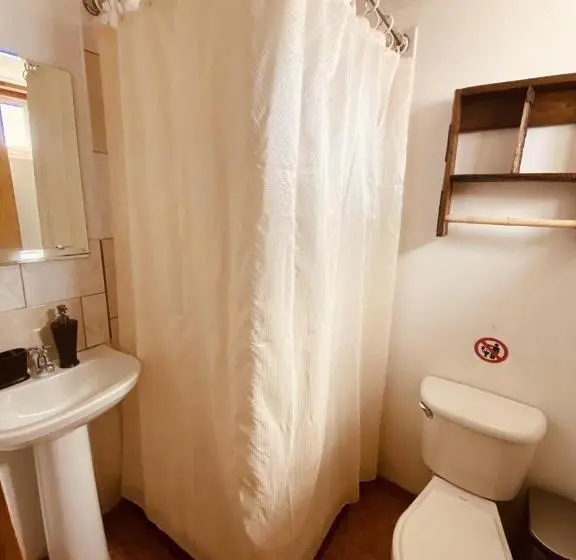 اتاق استاندارد, Hostal Katari