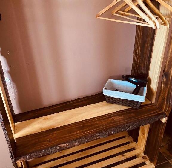标准间, Hostal Katari