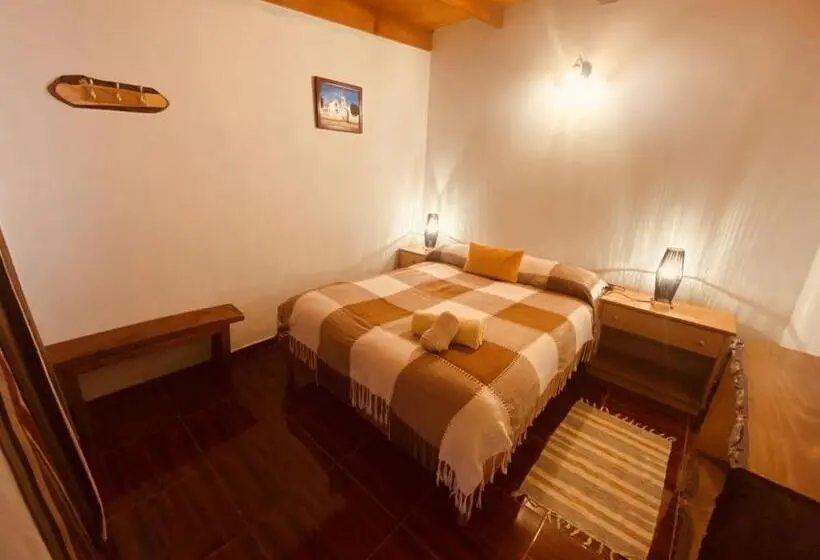 اتاق استاندارد با سرویس بهداشتی مشترک, Hostal Katari
