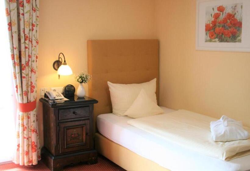 Номер Стандарт Индивидуальный с Балконом, Allgäuer Hof