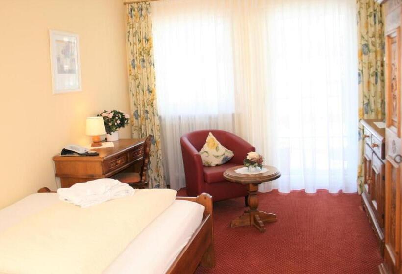 Номер Deluxe с Балконом, Allgäuer Hof