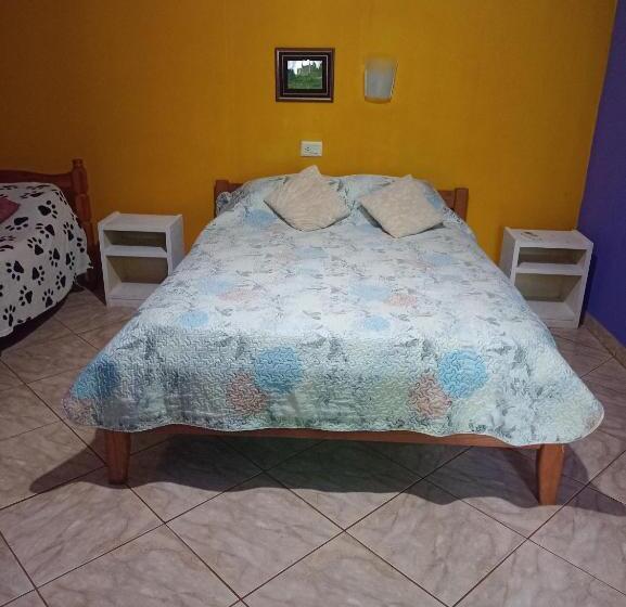 スタンダードトリプルルーム, Residencial Amigos