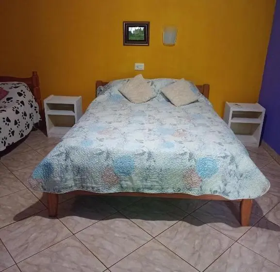 スタンダードトリプルルーム, Residencial Amigos