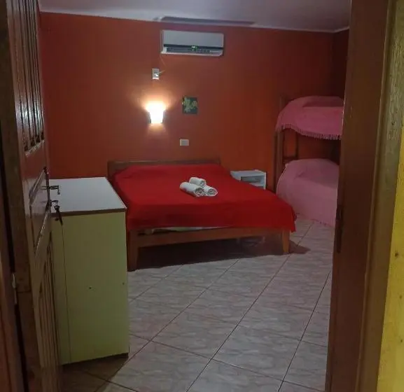スタンダード４人部屋, Residencial Amigos