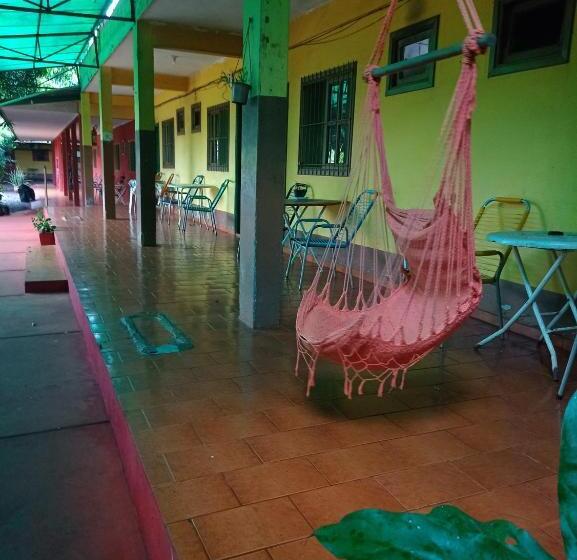 スタンダード4人部屋, Residencial Amigos