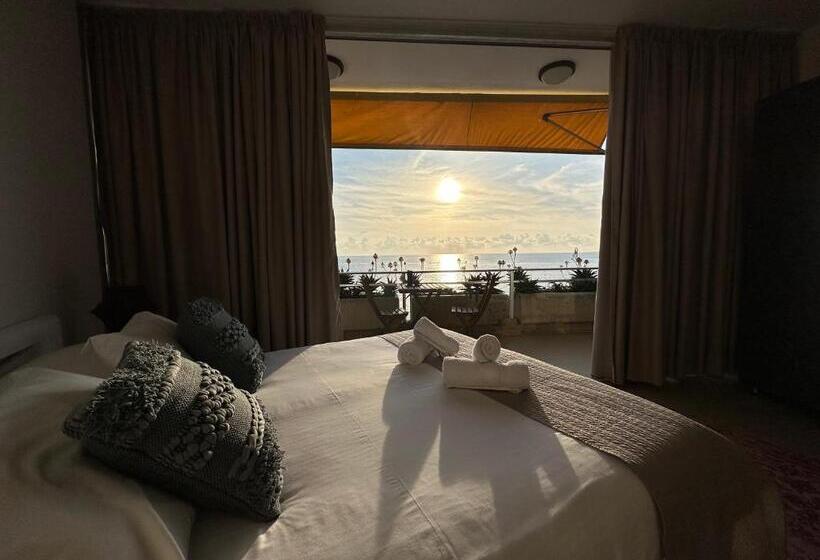 اتاق استاندارد با بالکن و چشم‌انداز دریا, St Paul Resort