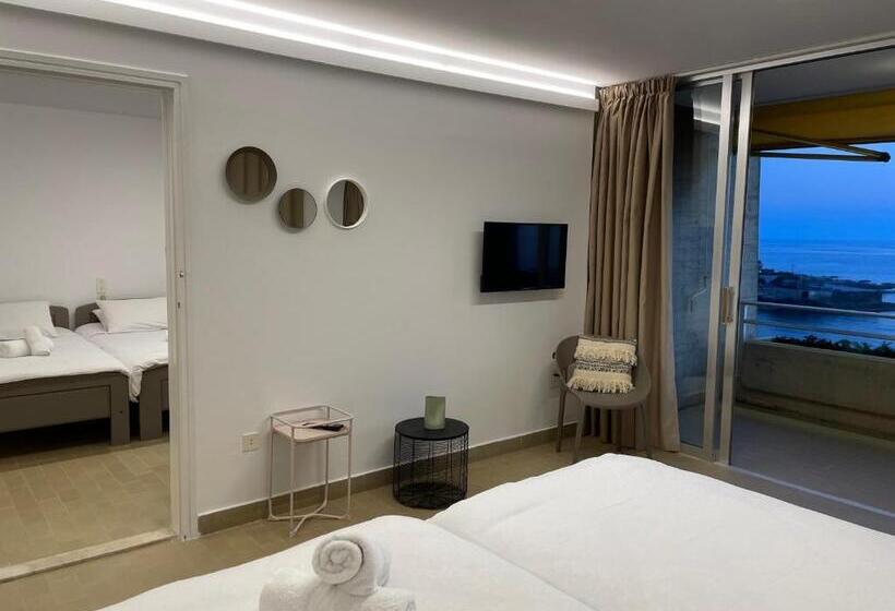 اتاق خانوادگی با چشم‌انداز دریا, St Paul Resort