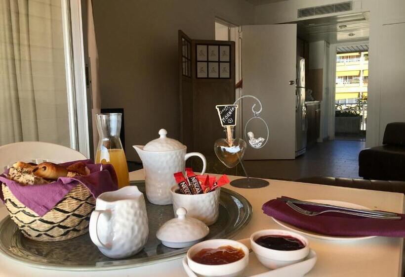 اتاق خانوادگی با چشم‌انداز دریا, St Paul Resort