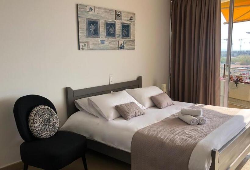 استودیوی استاندارد با چشم‌انداز دریا, St Paul Resort