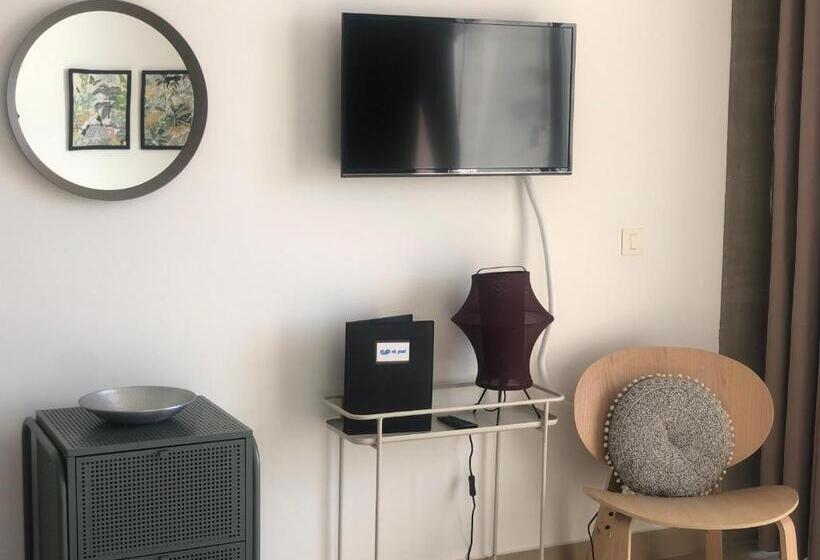 اتاق استاندارد, St Paul Resort