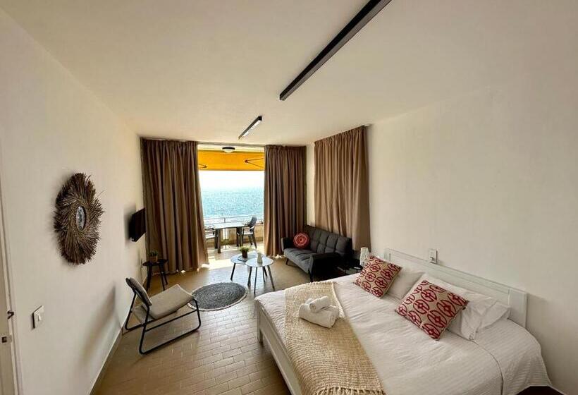 اتاق سوپریور خانوادگی, St Paul Resort