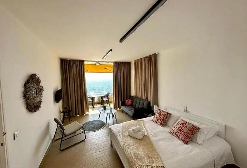 اتاق سوپریور خانوادگی, St Paul Resort