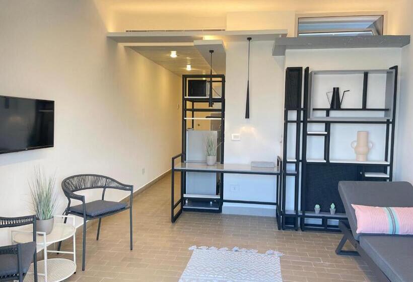 سوییت, St Paul Resort