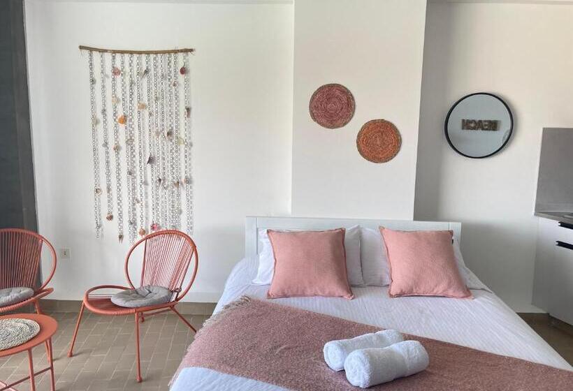 استودیو استاندارد با بالکن, St Paul Resort