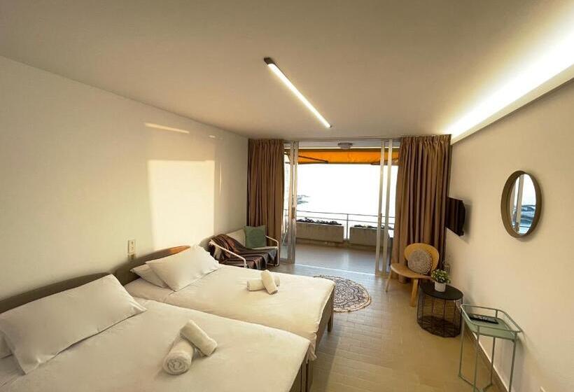 اتاق خانوادگی با چشم‌انداز دریا, St Paul Resort