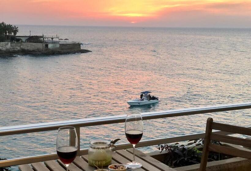 اتاق استاندارد با بالکن و چشم‌انداز دریا, St Paul Resort